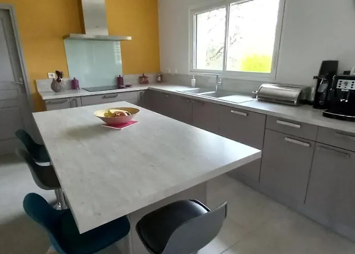 La Bellevue * Montcléra